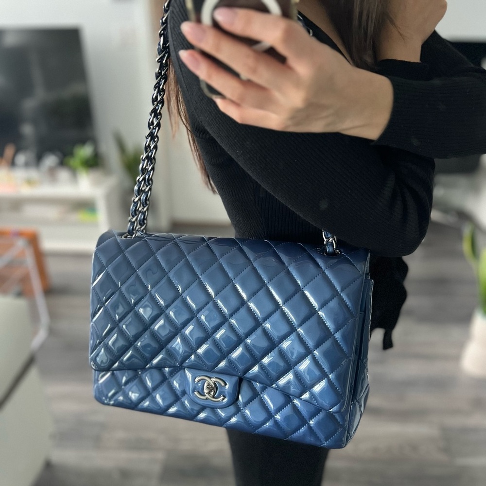 [Authentic] CHANEL PATENT LEATHER JUMBO DOUBLE FLAP BAG - Picture 5 of 17